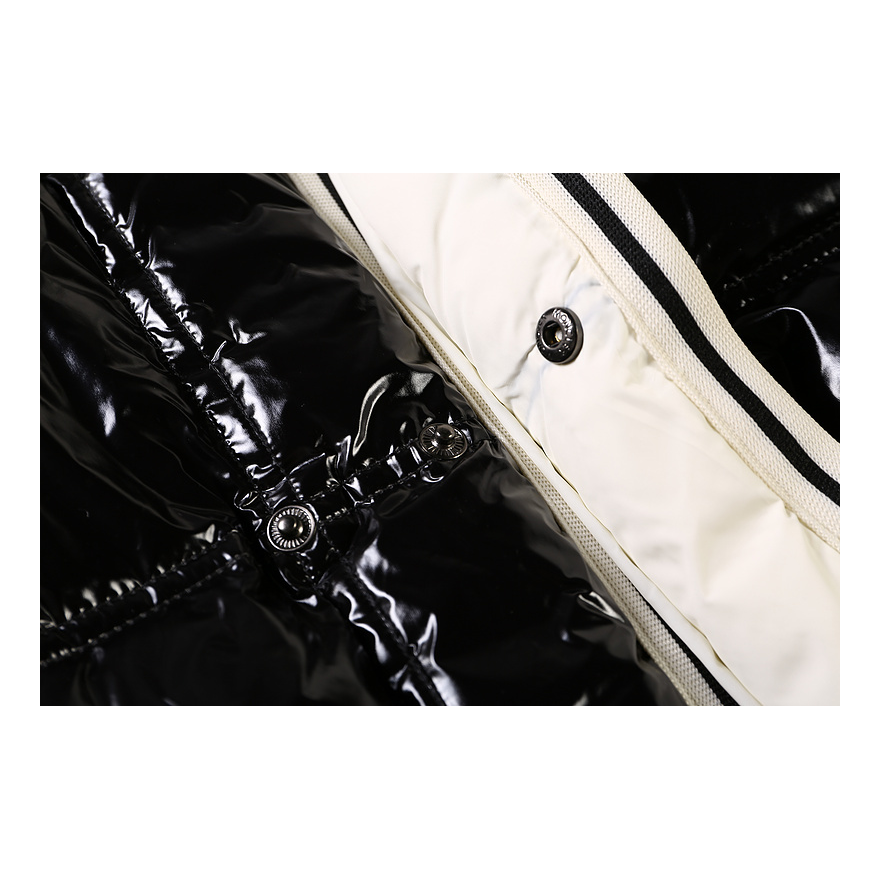 Moncler Contrast-Trim Glossy Hooded Puffer Jacket