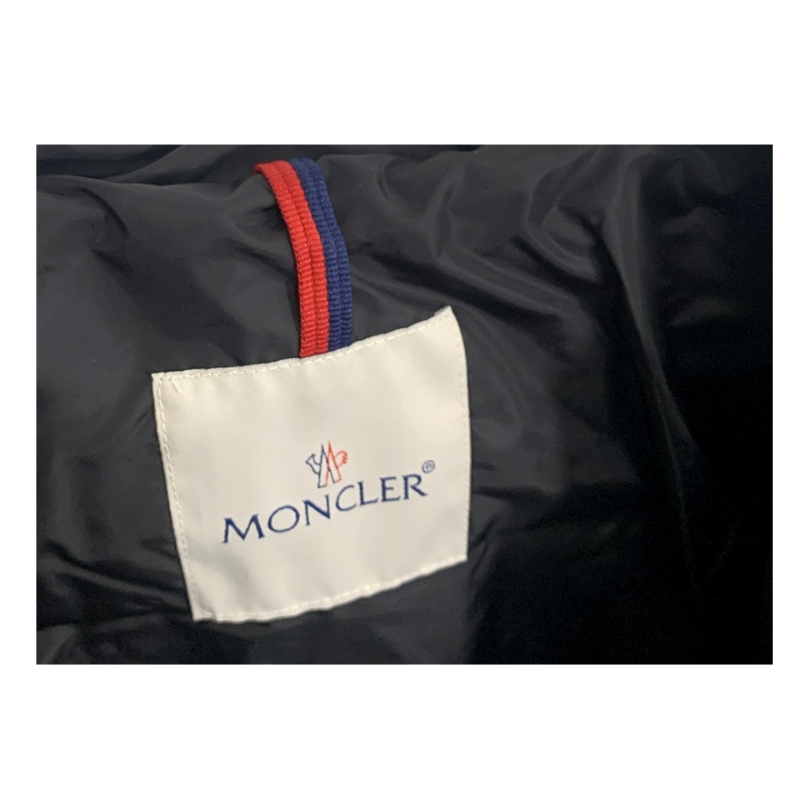 Moncler Cinched-Waist Fur-Trim Hooded Puffer Jacket – Black